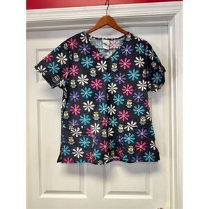 Minion Illuminations Entertainment Gray Flowers Scrub Top sz L NWOT